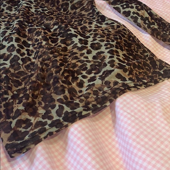 Urban Outfitters Cropped Mesh Leopard Top - Picture 7 of 10